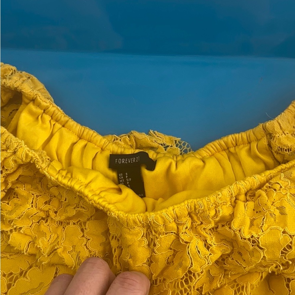 YELLOW DRESS - Picture 2 of 2